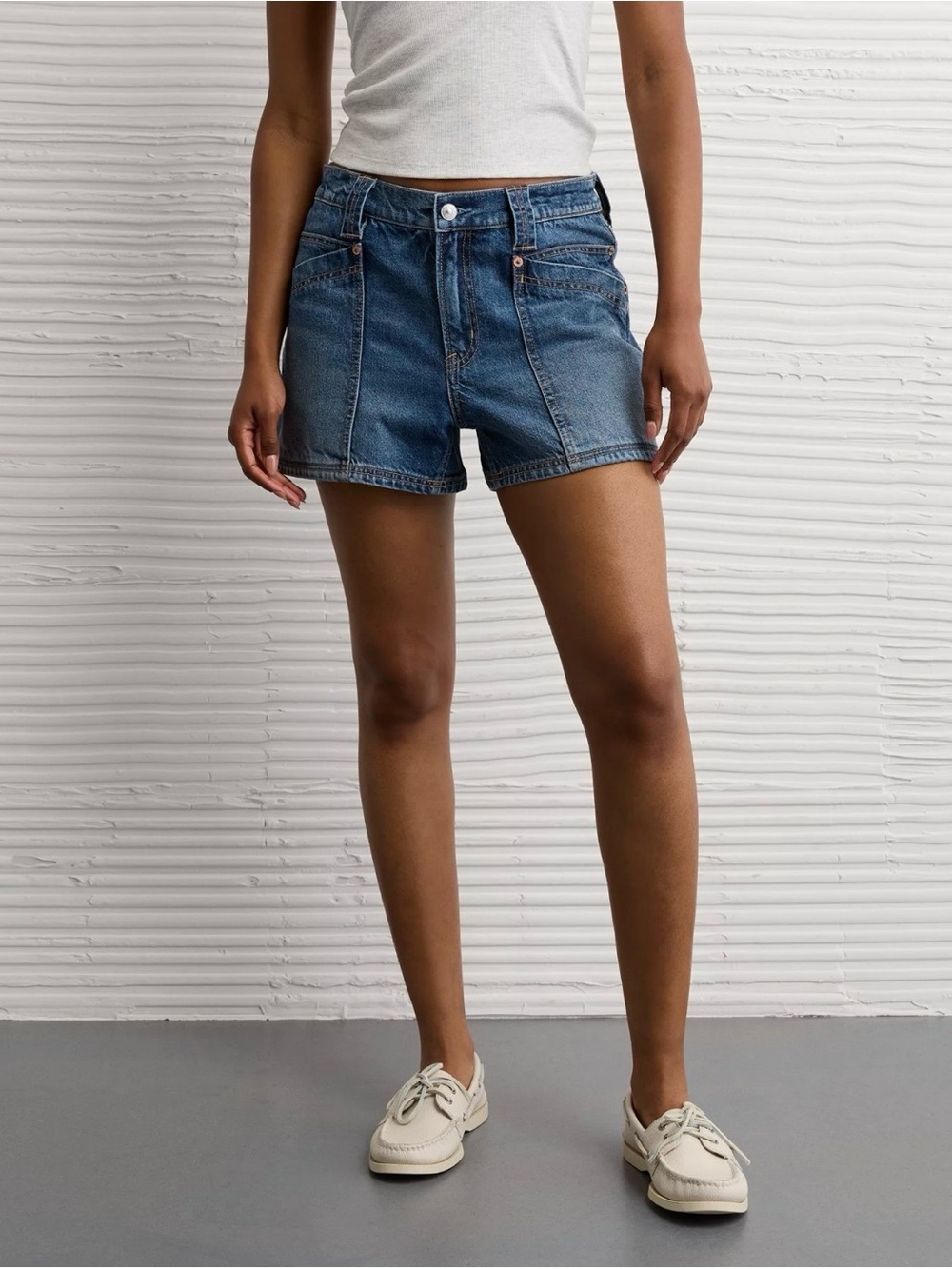 American Eagle Outfitters Dark Blue Denim Shorts, size 2
